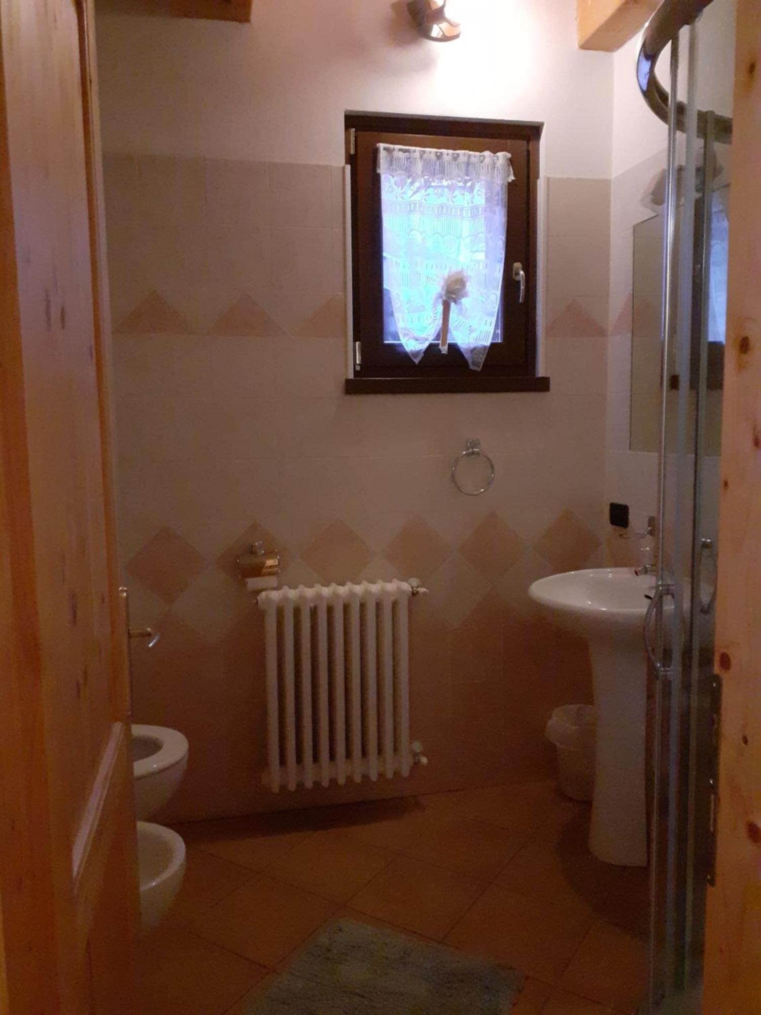 Casa vacanze Emilio Temù Esterno foto
